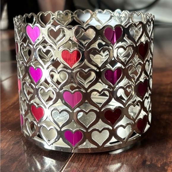 NWT Bath & Body Works Silver Pink Red Heart 3-Wick Candle Holder - Picture 2 of 6